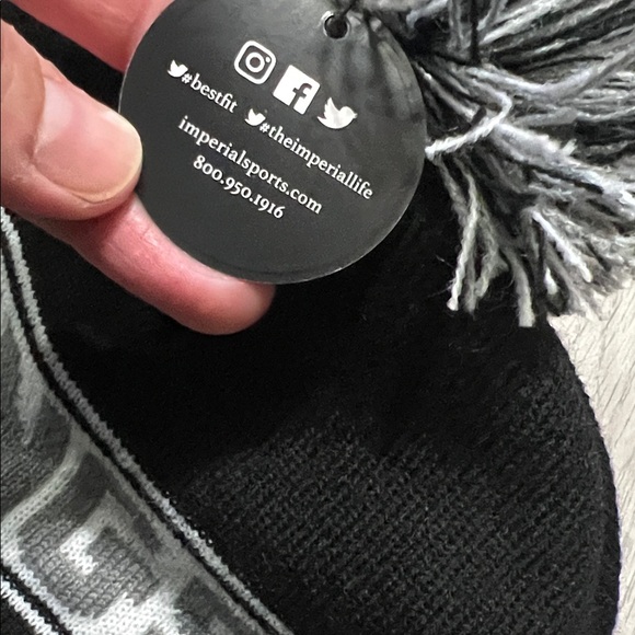 Black and White Kings Beanie with Pom toque - Picture 7 of 8
